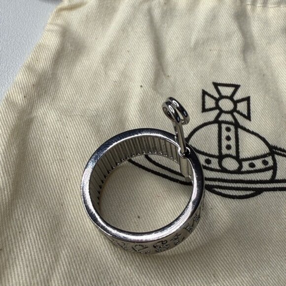 Vivienne Westwood Vernon Ring - Picture 5 of 6